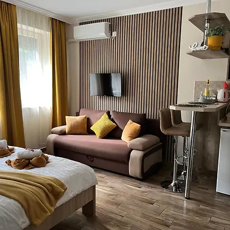 Apartment Silver *